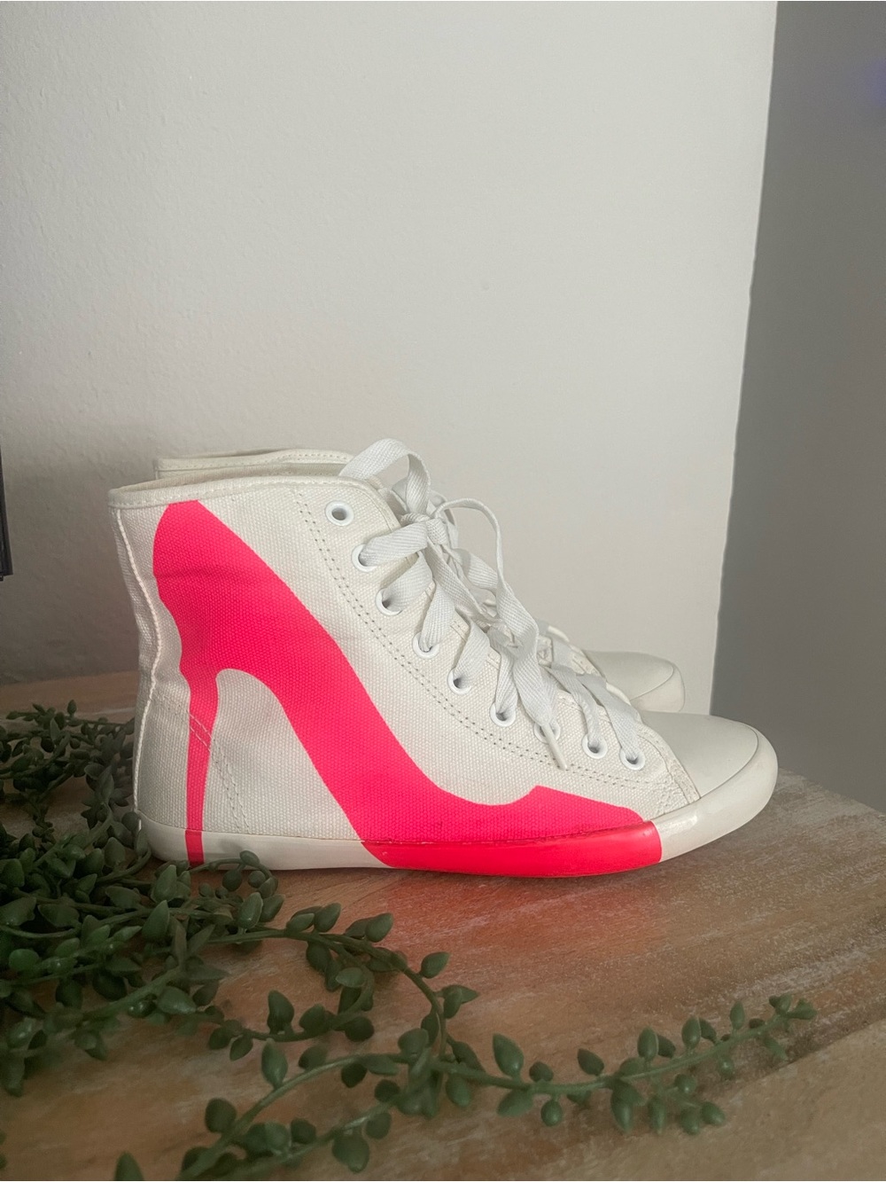 Be&D Big City Pumps High Tops